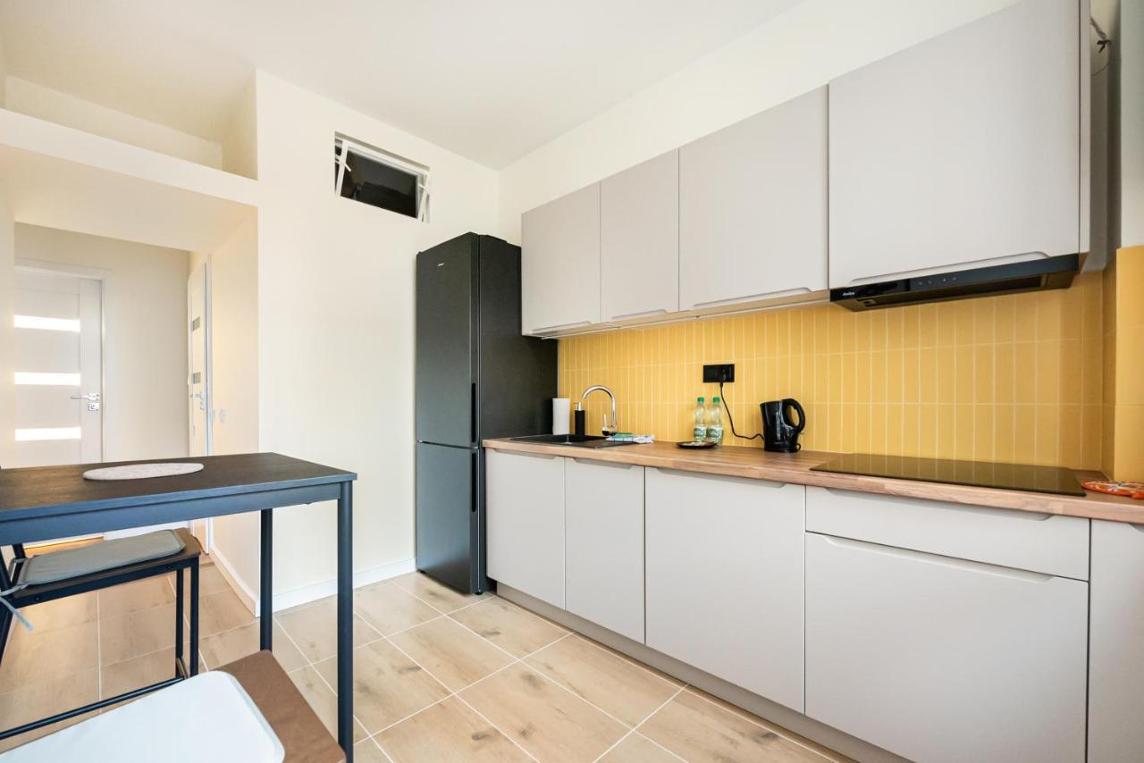Ochota Sunny Apartment Varsovia Exterior foto
